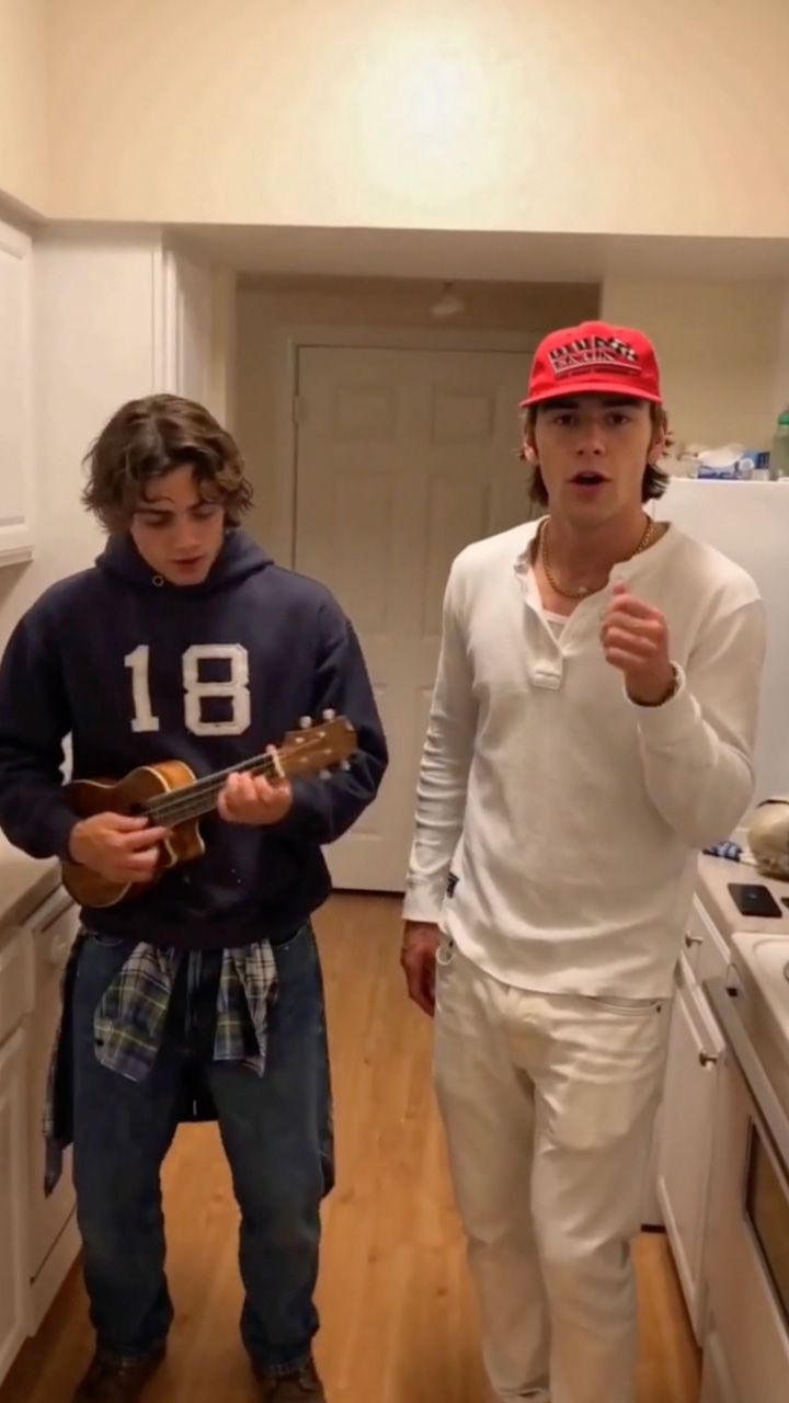 Acoustic Duet