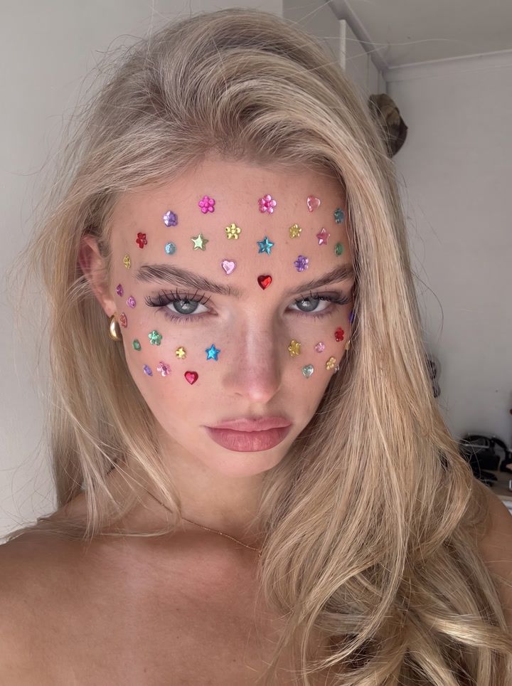 Crystal Mask Flicker